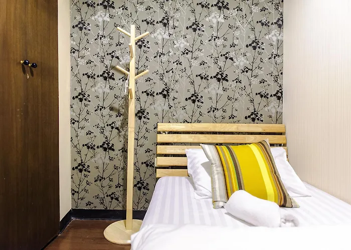 I-sleep Silom Хостел *