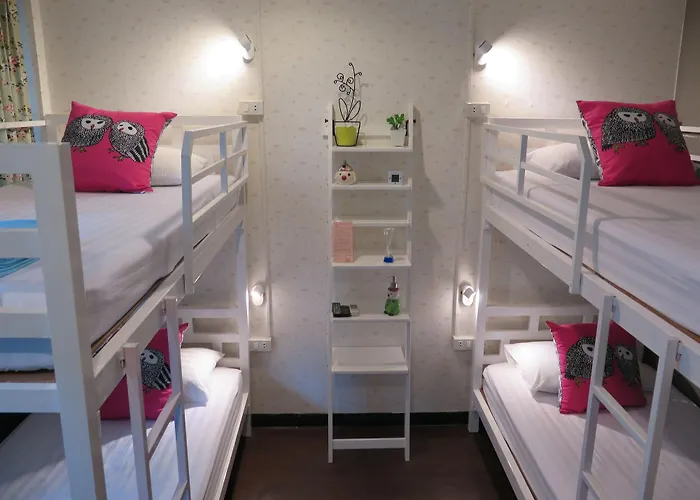 I-sleep Silom Хостел *
