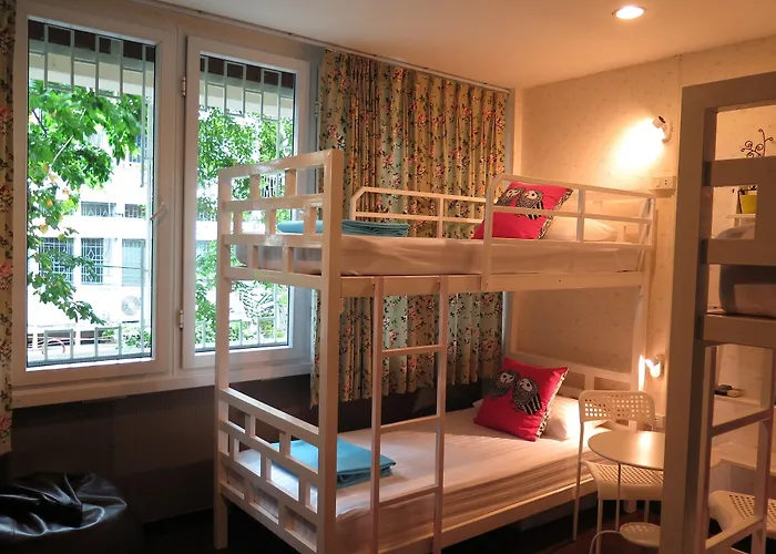 I-sleep Silom Хостел *